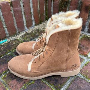 UGG Boots Women’s 10